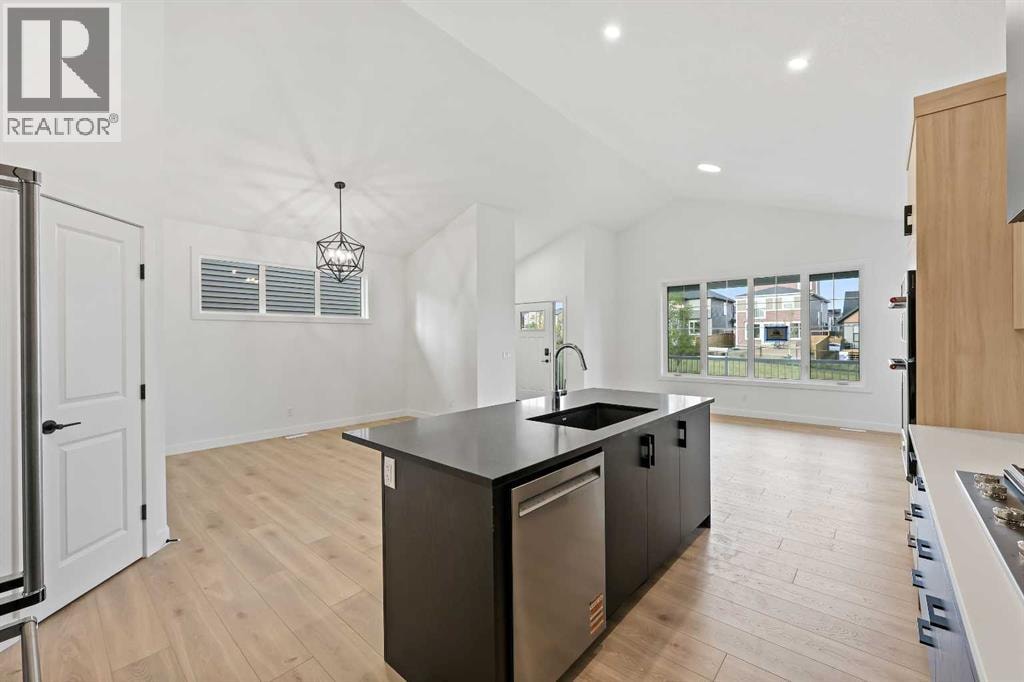 116 Mitchell Walk NW — photo 9