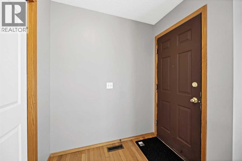 56 Templeridge Crescent NE — photo 12