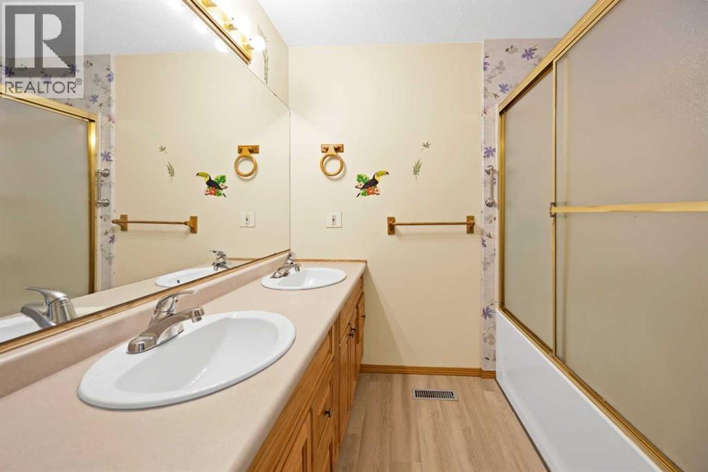 56 Templeridge Crescent NE — photo 26