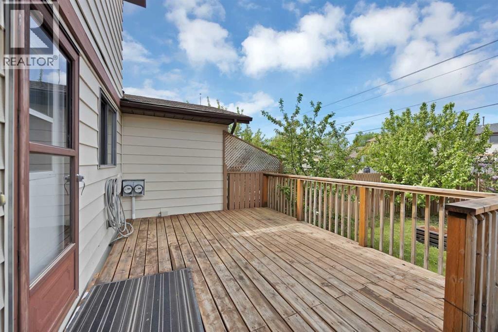 56 Templeridge Crescent NE — photo 33