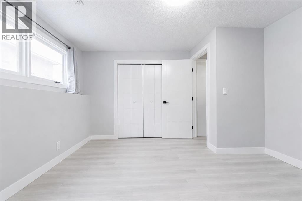 6420 26 Avenue NE — photo 15