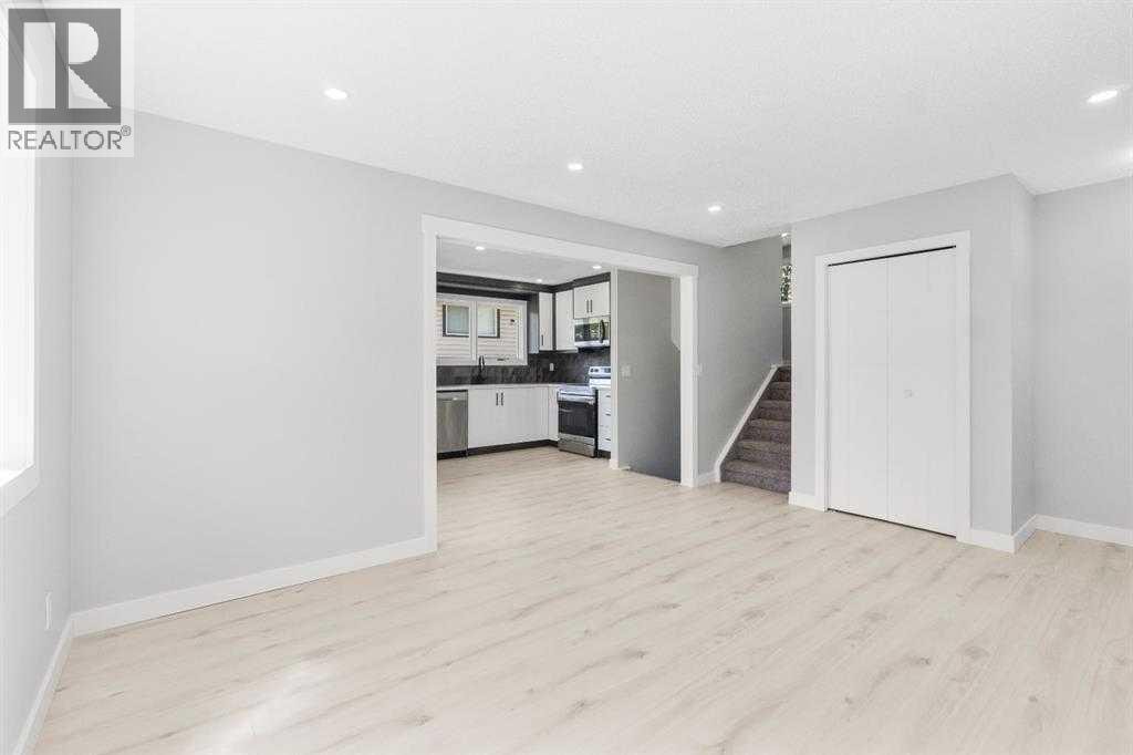 6420 26 Avenue NE — photo 6
