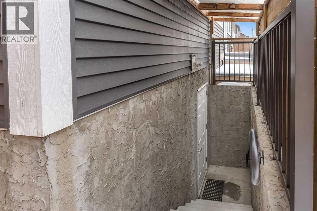 272 Aspenmere Way — photo 32