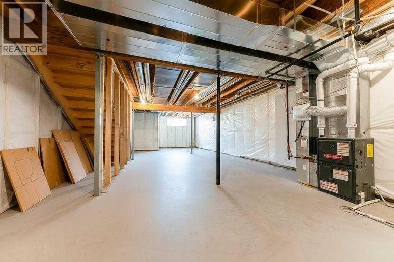 76 Lucas Boulevard NW — photo 29