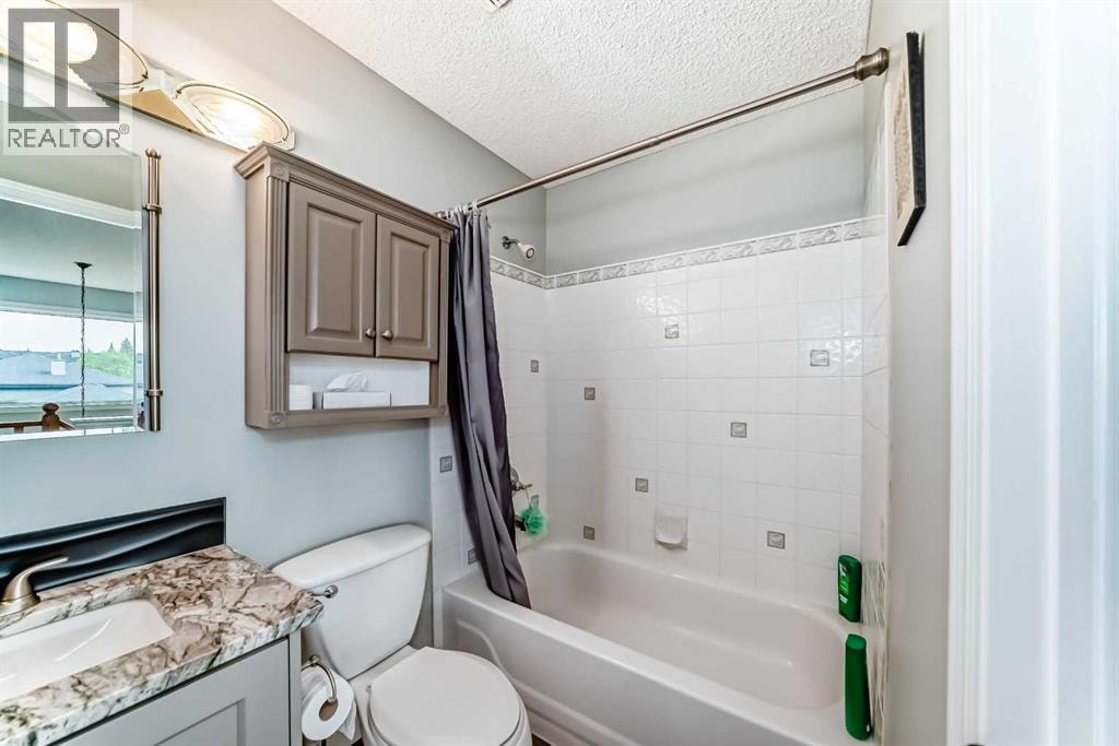 167 Fairways Close NW — photo 24