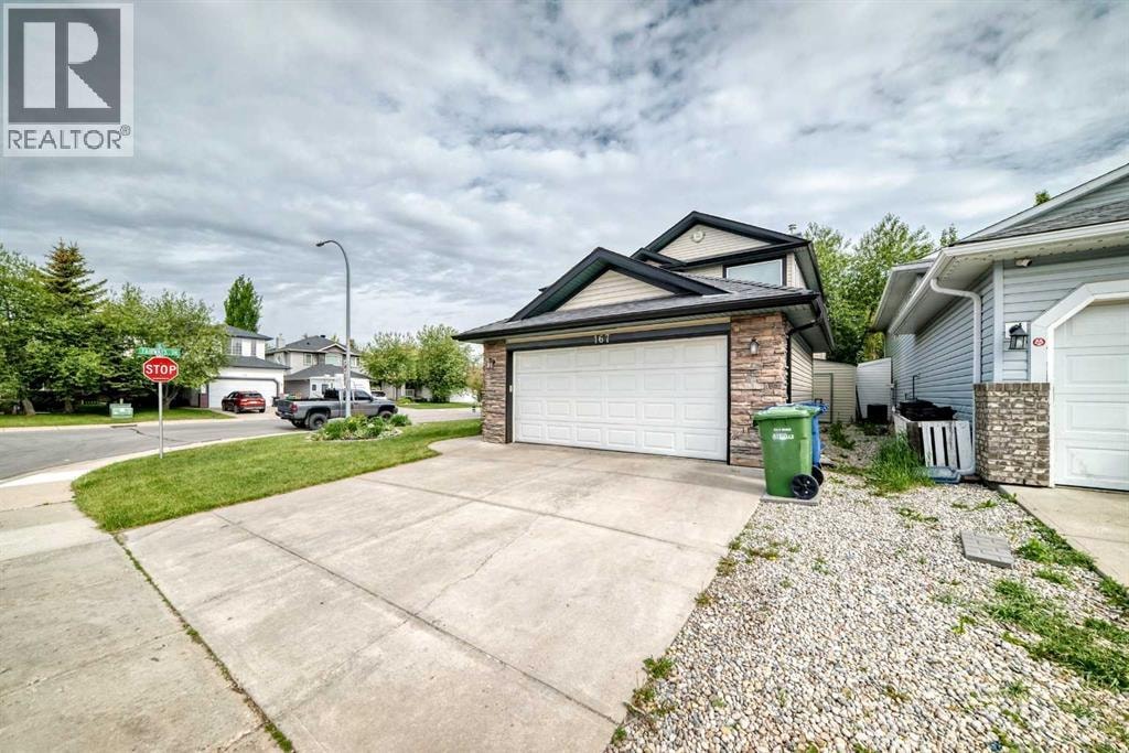 167 Fairways Close NW — photo 48