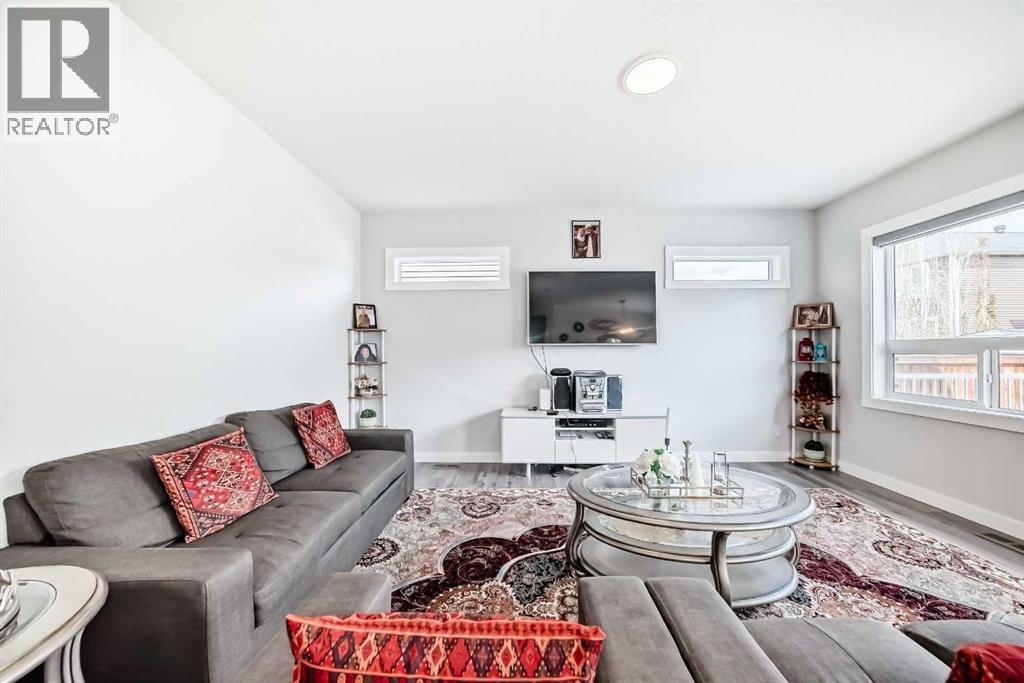 748 Midtown Drive SW — photo 9