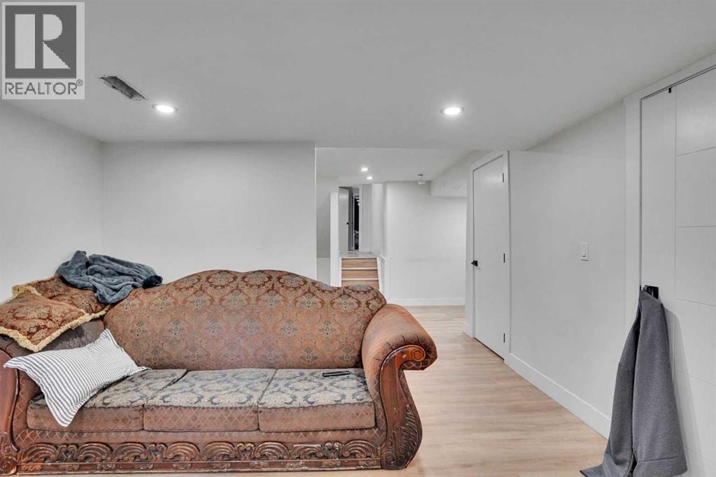 51 Taraglen Road NE — photo 39