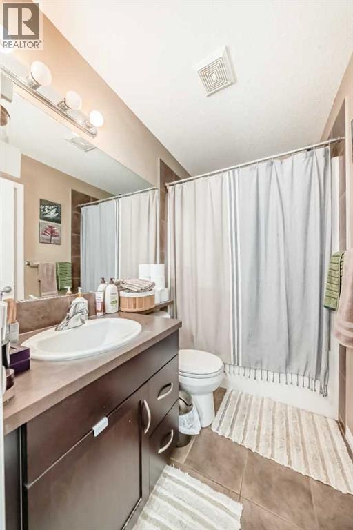 4404, 31 Country Village Manor NE — photo 18