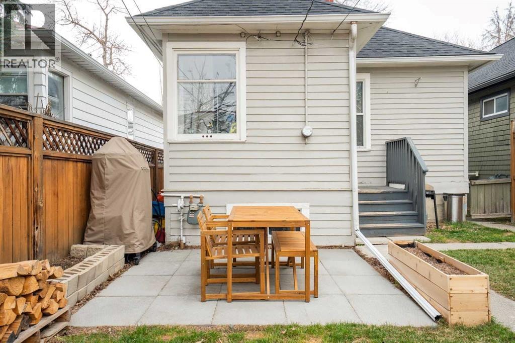 317 18 Avenue NW — photo 22