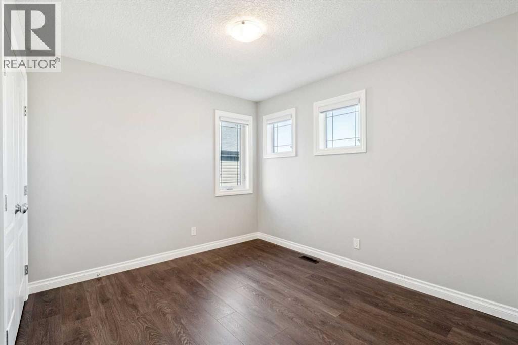 383 Evansglen Drive NW — photo 20