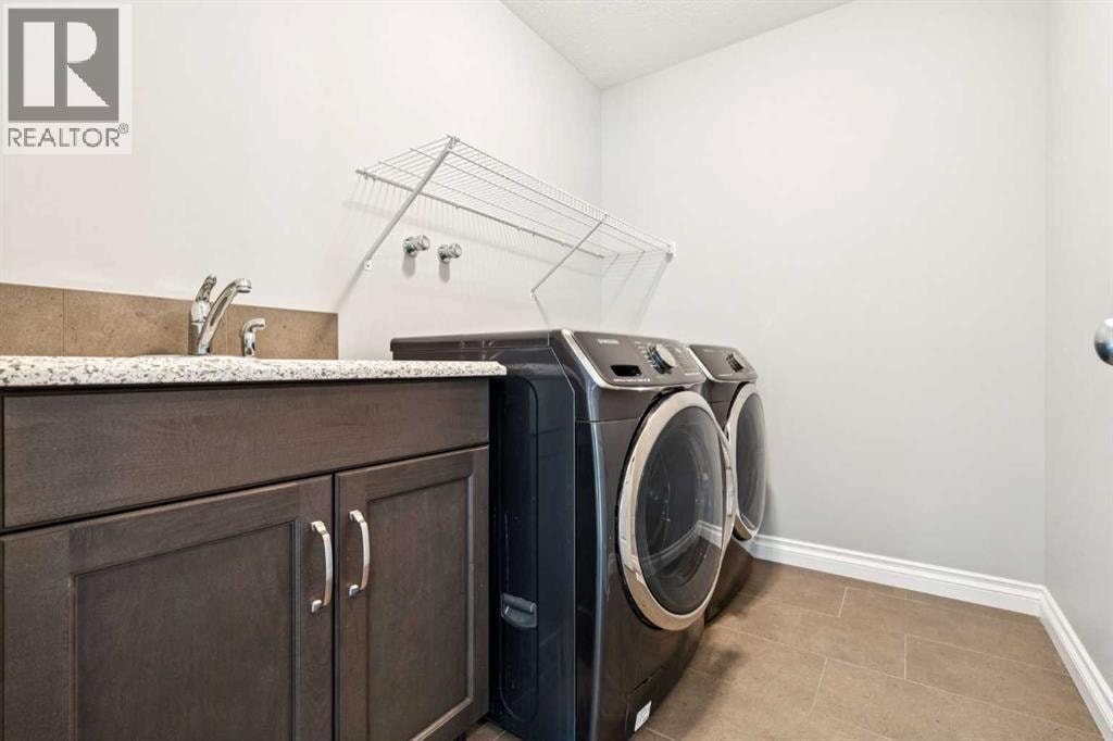 383 Evansglen Drive NW — photo 24