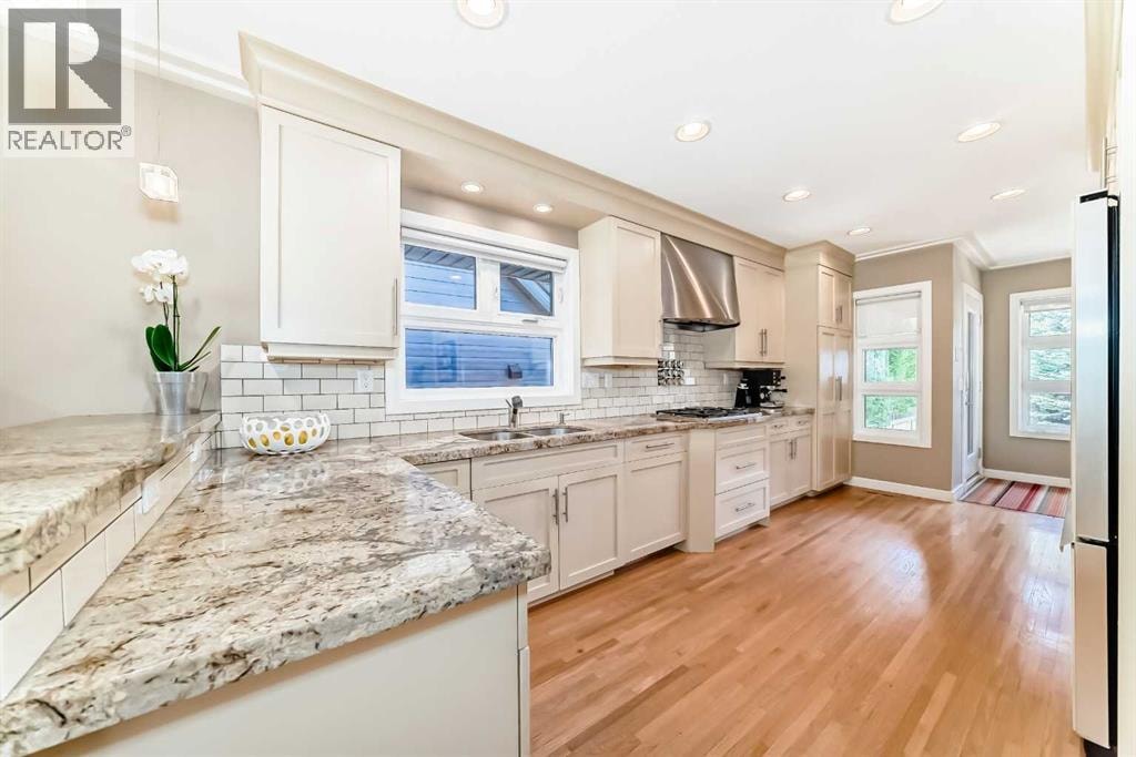 3631 12 Street SW — photo 10