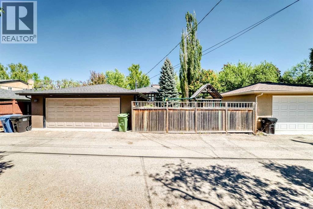3631 12 Street SW — photo 37