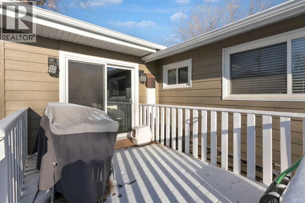 2231 39 Street SE — photo 26