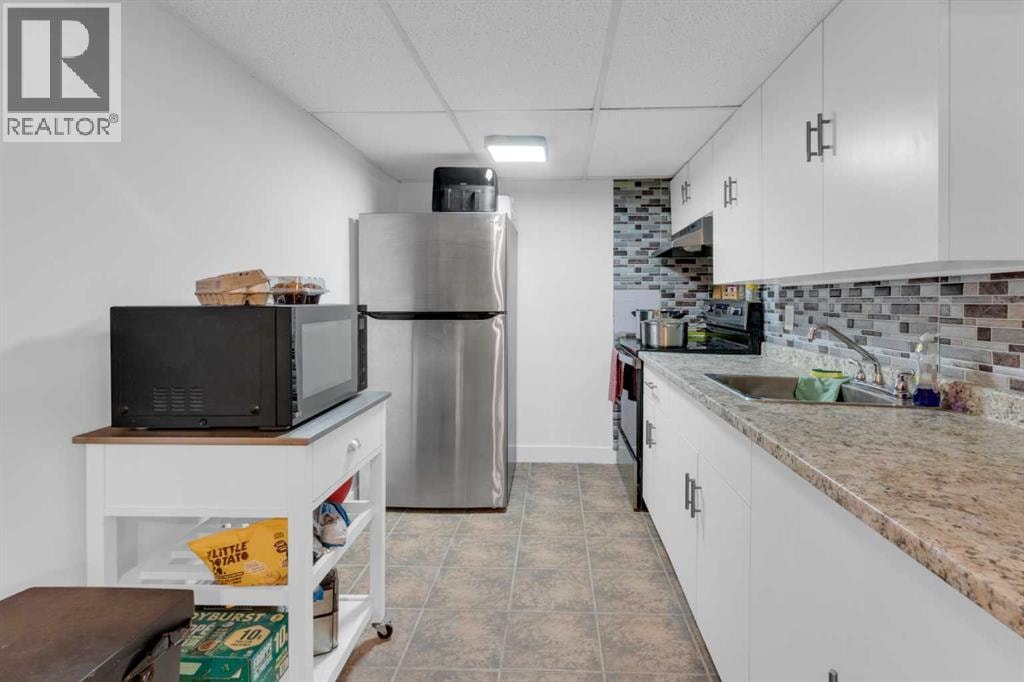 2231 39 Street SE — photo 19