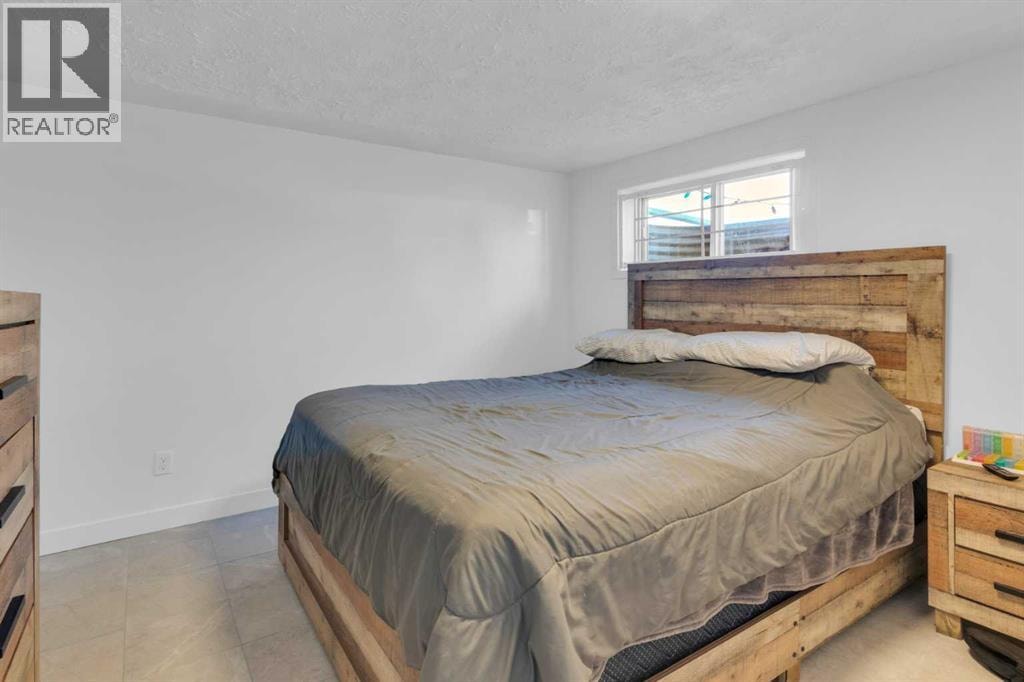 2231 39 Street SE — photo 20