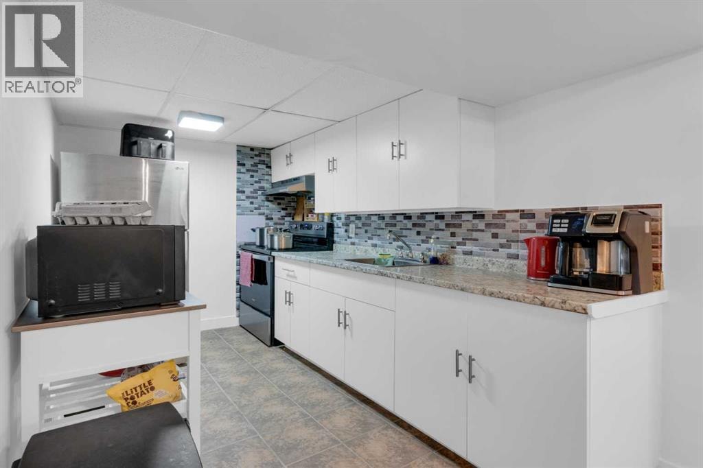 2231 39 Street SE — photo 18