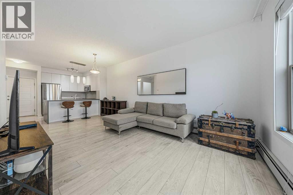 404, 207 Sunset Drive