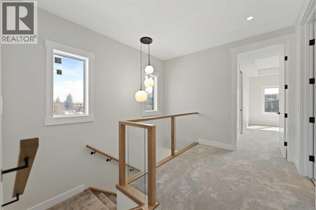 8106 47 Avenue NW — photo 18