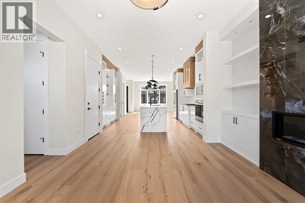 8106 47 Avenue NW — photo 15