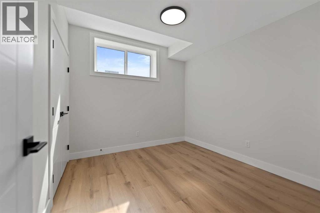 8106 47 Avenue NW — photo 36