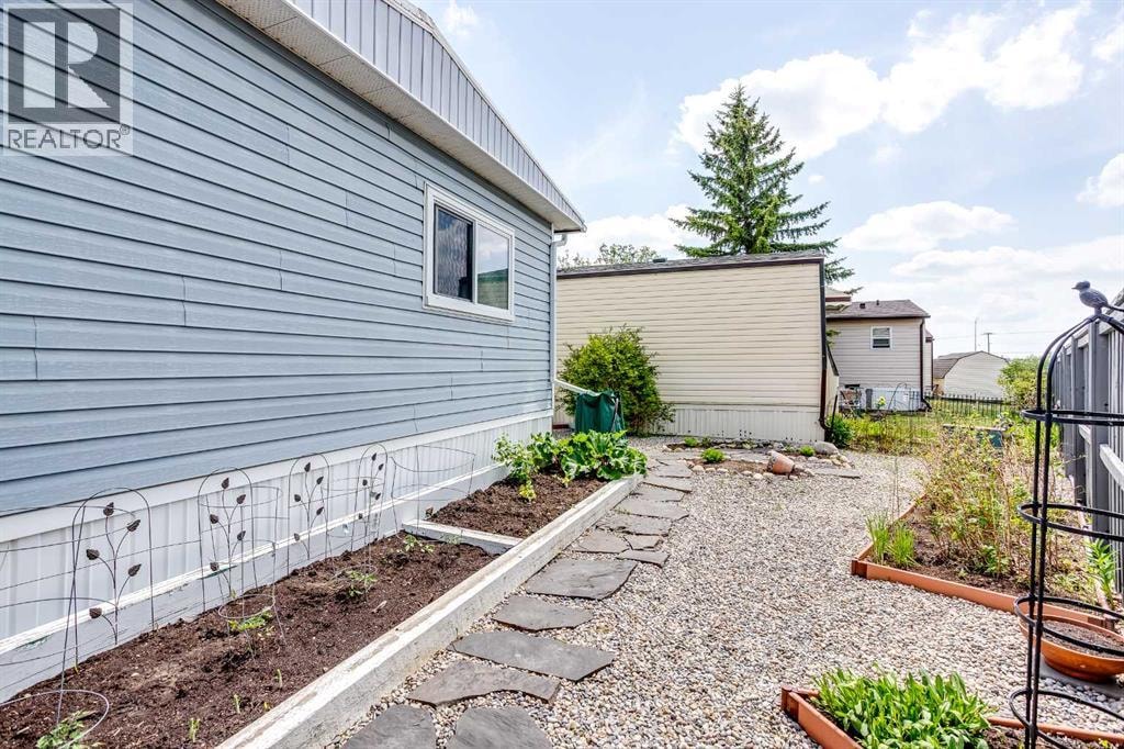 271, 99 Arbour Lake Road NW — photo 10