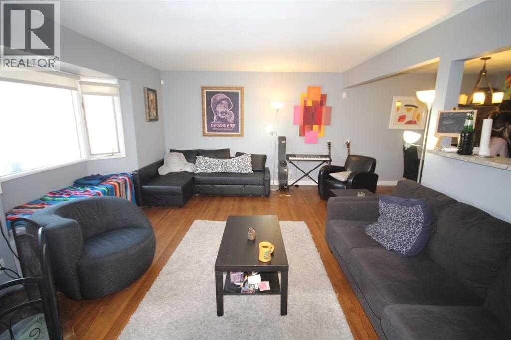 3824 BRANTFORD Drive NW — photo 3