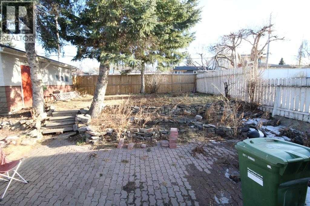 3824 BRANTFORD Drive NW — photo 19