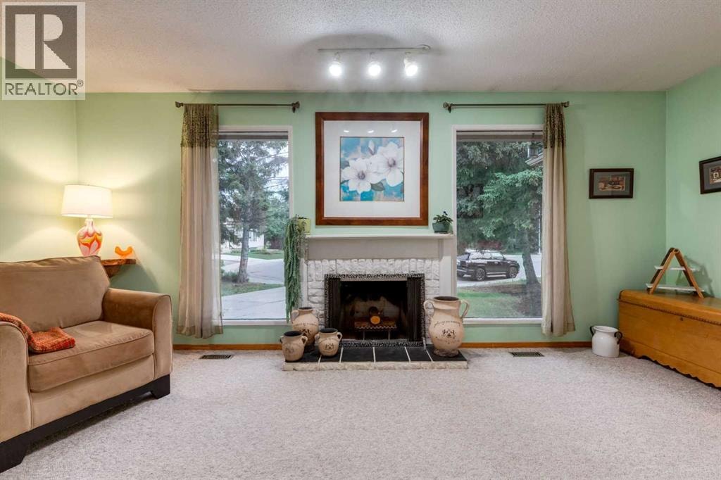 220 Oakridge Place SW — photo 4