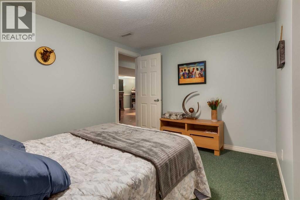 220 Oakridge Place SW — photo 32