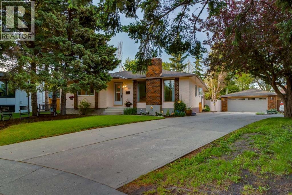 220 Oakridge Place SW — photo 43