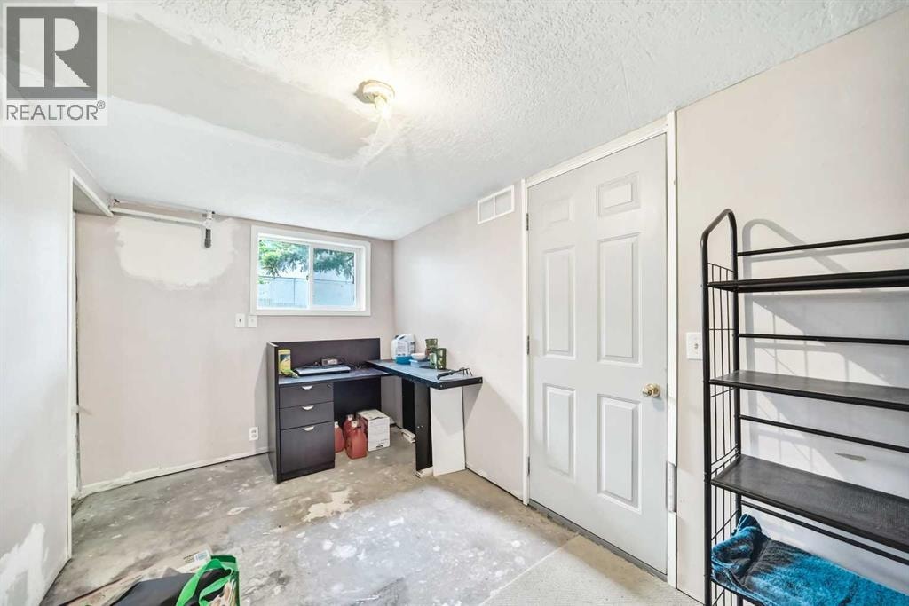 5051 Vantage Crescent NW — photo 21