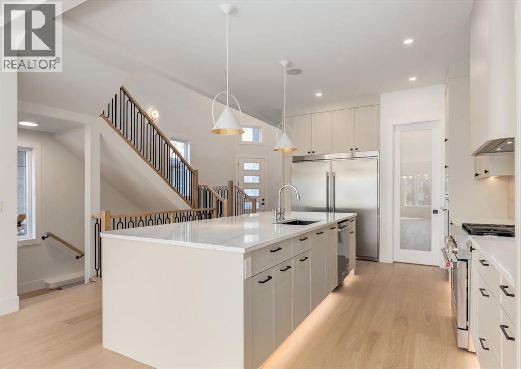 507 26 Avenue NE — photo 11