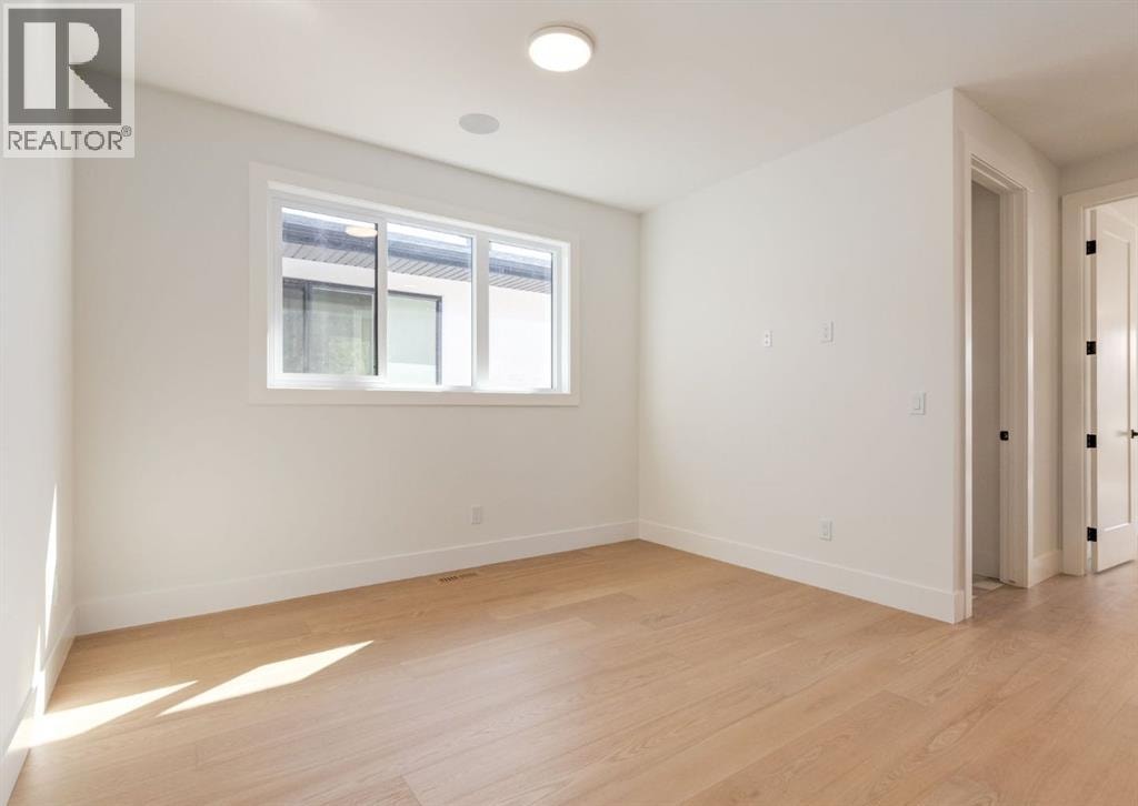 507 26 Avenue NE — photo 24