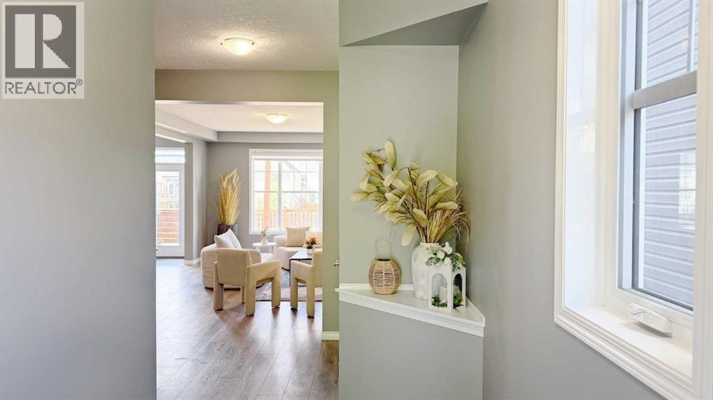 285 Windrow Crescent SW — photo 3