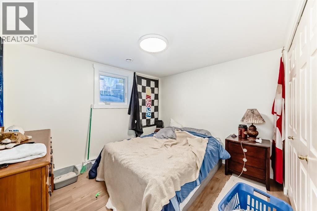 3221 32A Avenue SE — photo 28