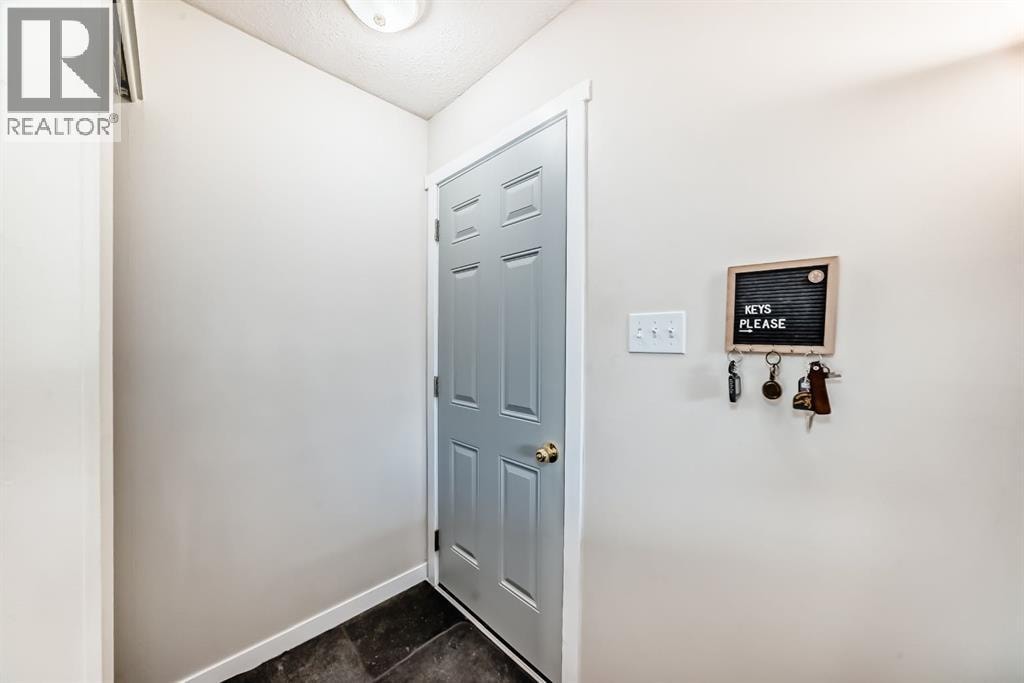 3221 32A Avenue SE — photo 31
