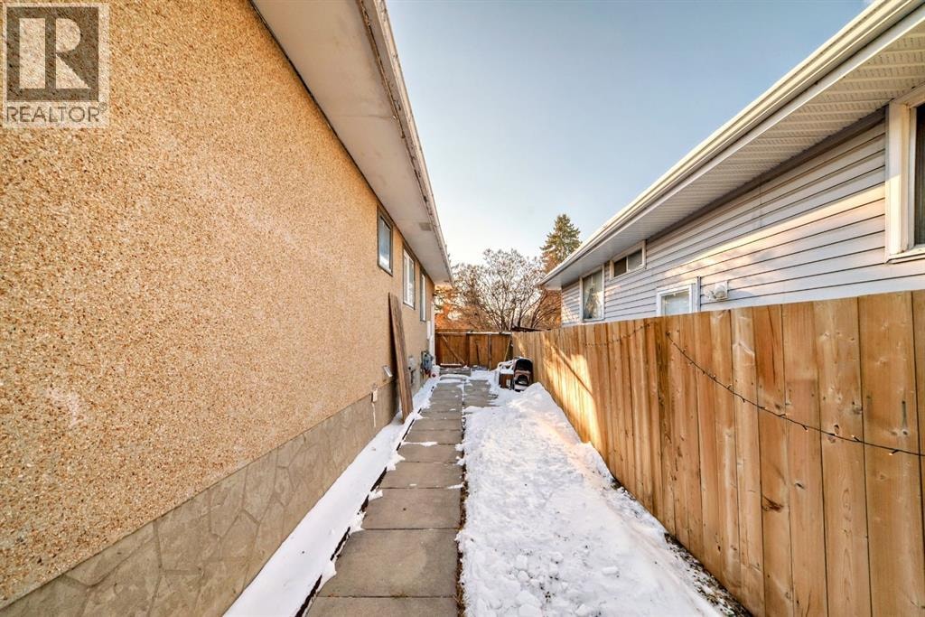 3221 32A Avenue SE — photo 33