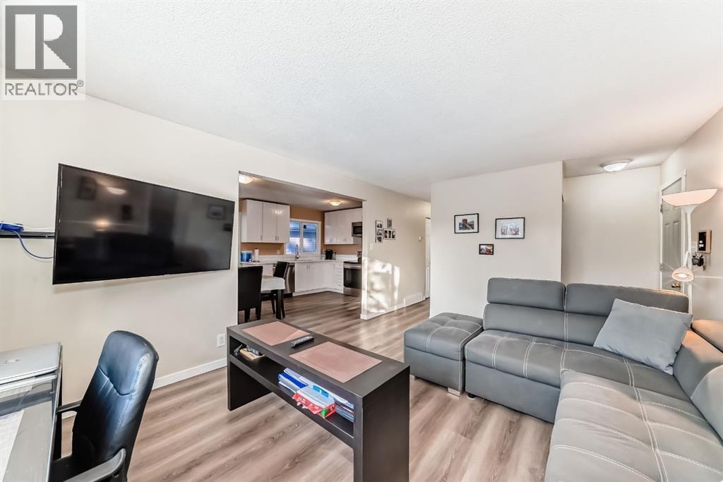 3221 32A Avenue SE — photo 6