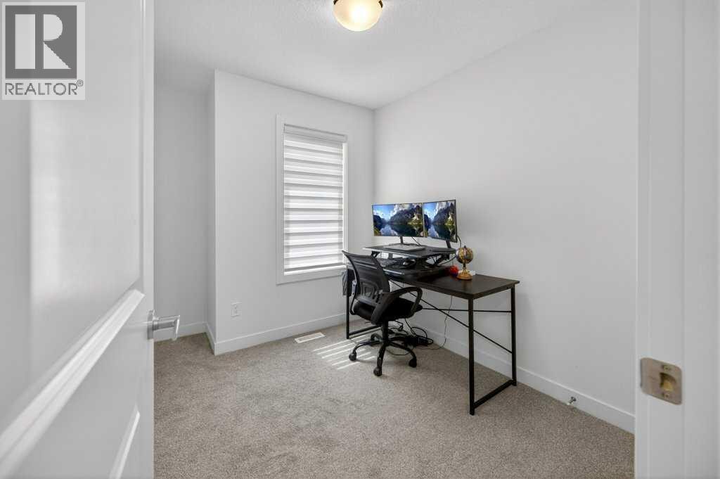 606, 550 Seton Circle SE — photo 3