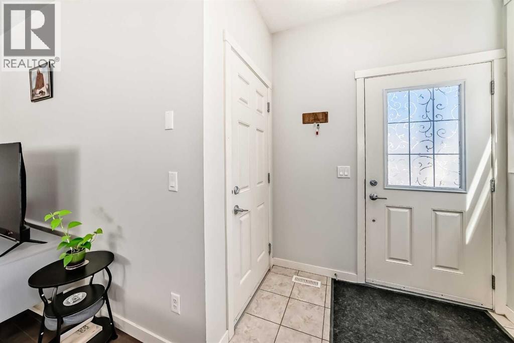 102 Saddlelake Terrace NE — photo 5