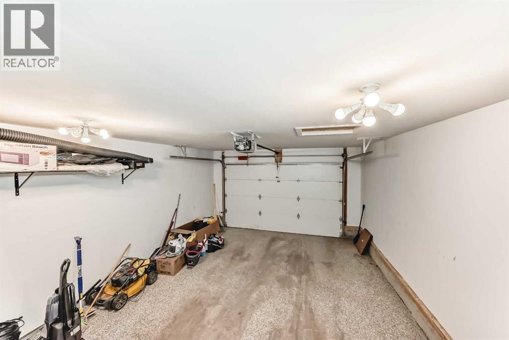 102 Saddlelake Terrace NE — photo 40