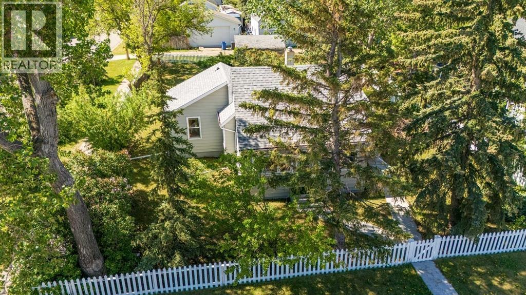 235 3 Street — photo 9