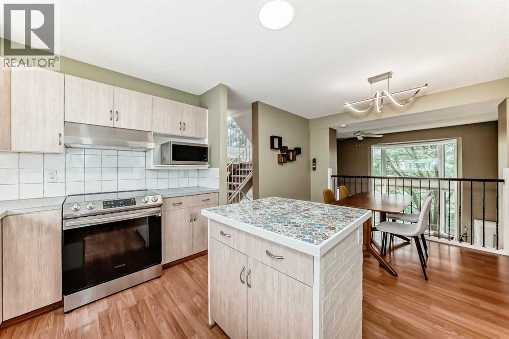 4 Glenbrook Villas SW — photo 5