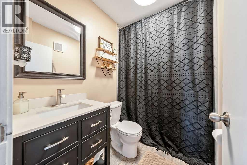 101 S Railway Street — photo 11