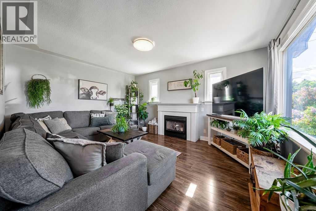 101 S Railway Street — photo 3