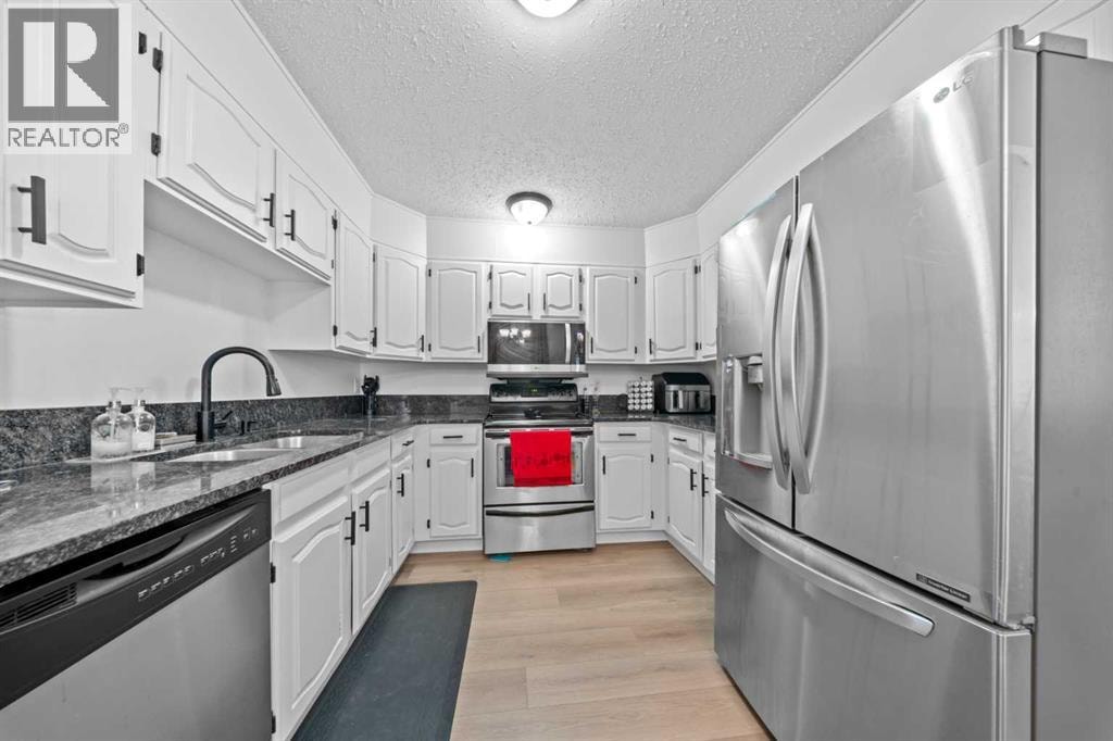 58 Templeson Crescent NE — photo 8