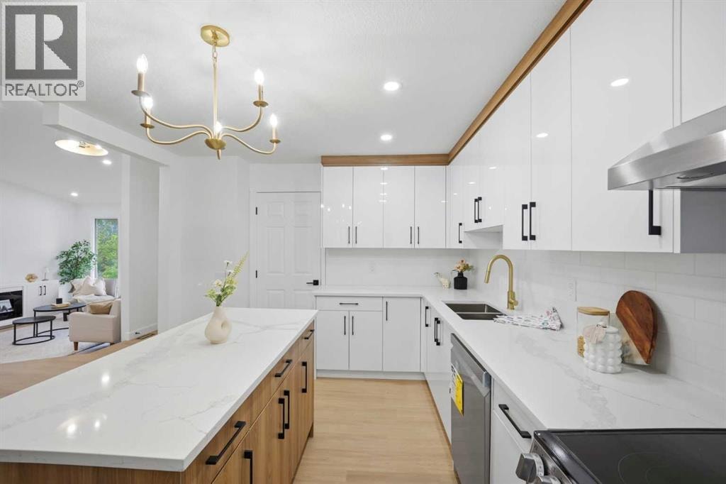 300 Edgehill Drive NW — photo 16