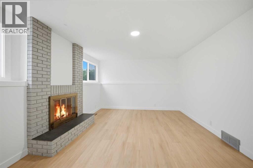 300 Edgehill Drive NW — photo 30